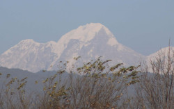 Helambu highlanders worried about snowless Himalayan peaks 